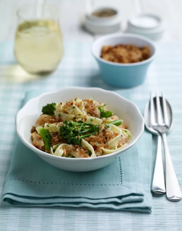 Risotto z pomidorami i chorizo z brokułami Bimi® z czosnkiem