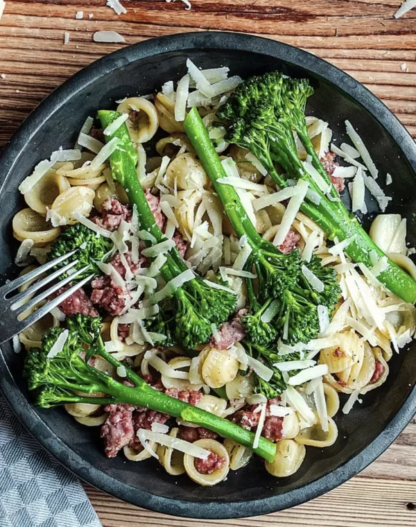 Orecchiette med Bimi® broccoli och salsiccia