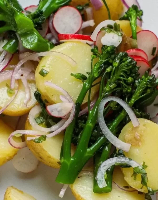 Potatissallad med Bimi®-broccoli