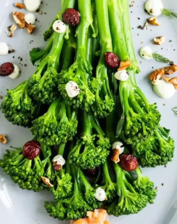 Brocoli Bimi® avec tartare de saumon et sauce à l’aneth