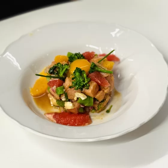 Tártaro de Salmão, Bimi®, Laranja e Caju