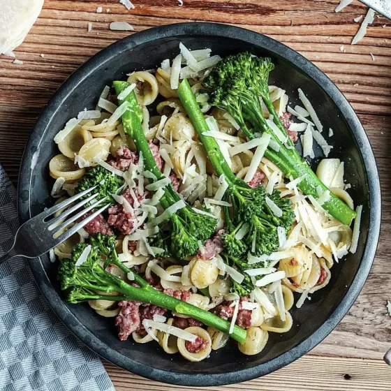 Orecchiette med Bimi® broccoli och salsiccia